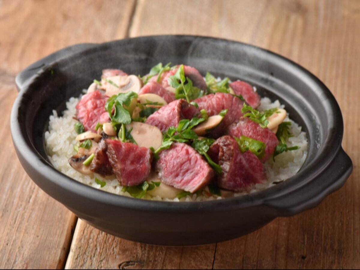 good meat 唾奇　mukuro FIG Restaurant | Wagyu Beef Carne Cruda Toast with périgord